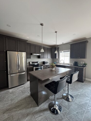 Bay of Quinte Villa Family Villa