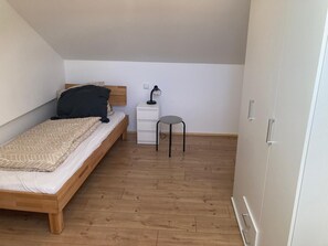 3 Schlafzimmer, kostenloses WLAN, Bettwäsche