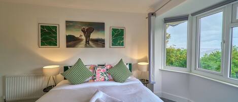 4 soverom, strykejern/-brett, wi-fi (inkludert) og sengetøy