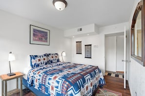 Iron/ironing board, free WiFi, bed sheets