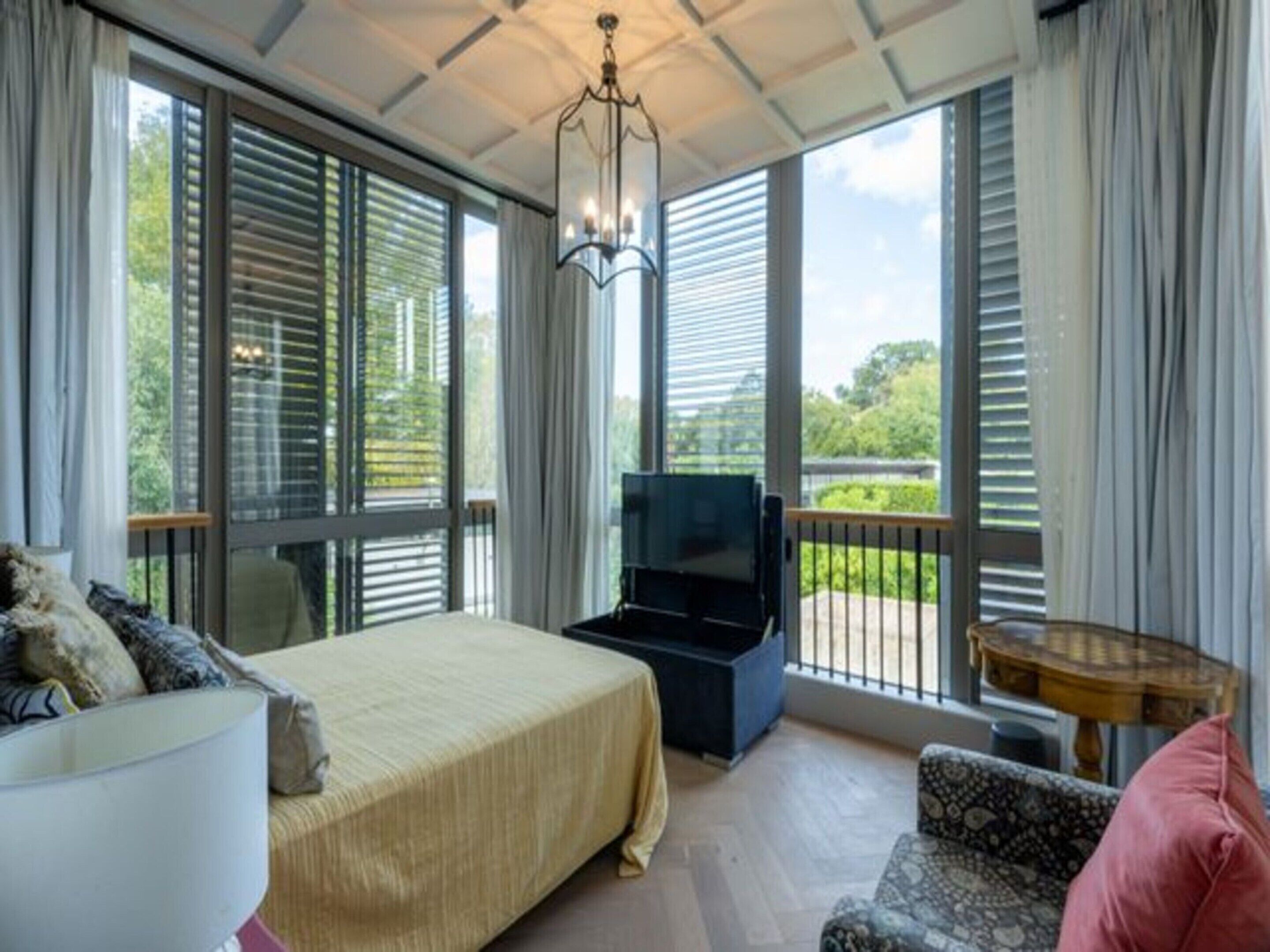 Villa | 4 bedrooms, laptop workspace