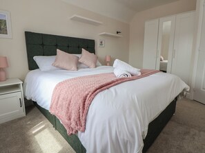 4 chambres, décoration personnalisée, ameublement personnalisé