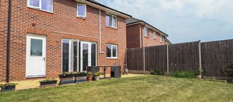 29 Ernest Dawes Avenue