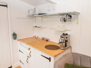 廚房用具/餐具/器皿