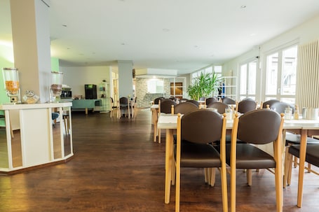 Restaurant. Hotel am Schillerplatz