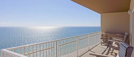 ด้านหน้าที่พัก