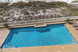Condo (3 Bedrooms) | Property amenity