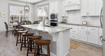 Endless Summer by Southern Vacation Rentals