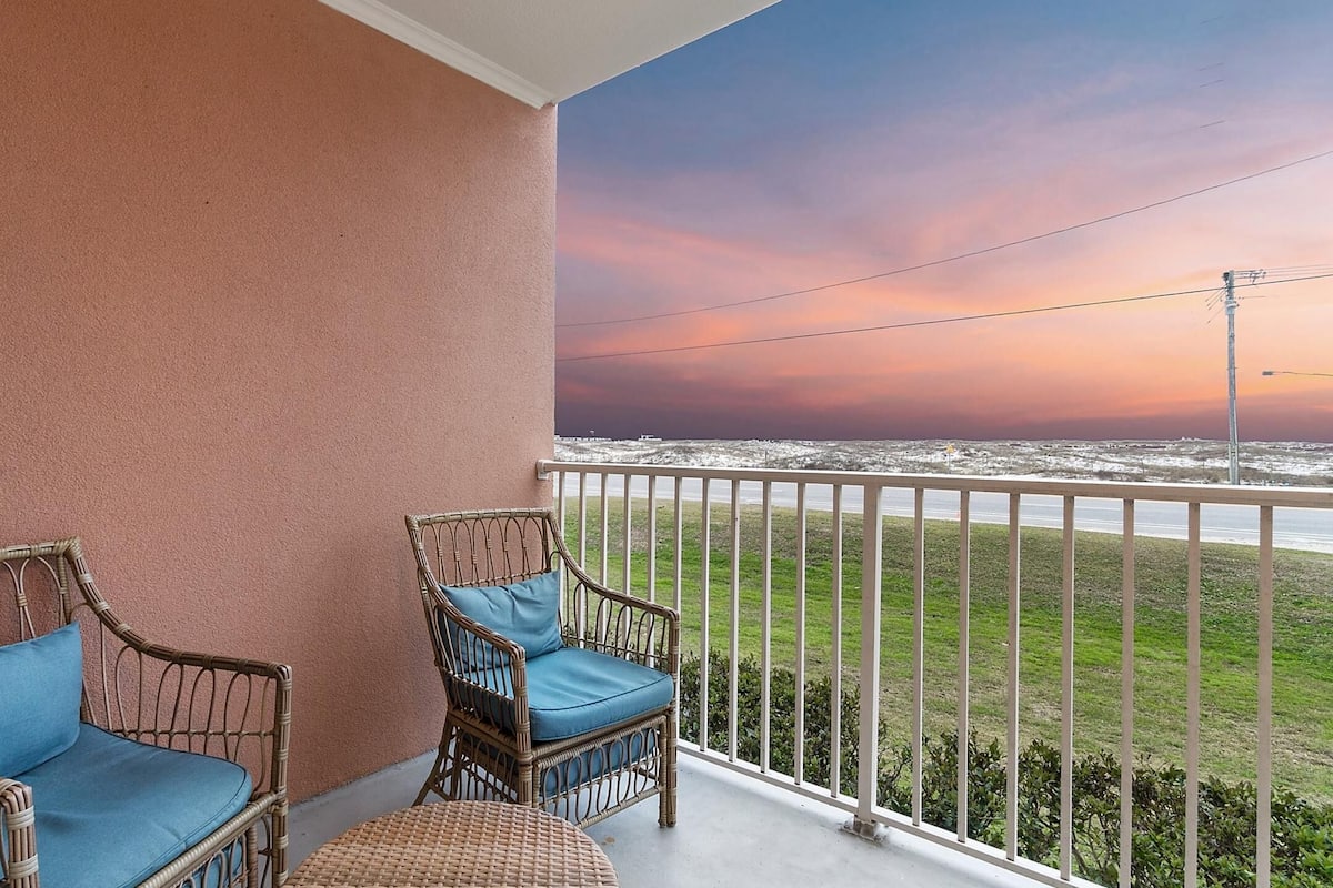 Condo (#110 - No Pets) | Front of property