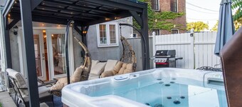 Spacious 4-bedroom house with plenty of amenities in Downtown Albany