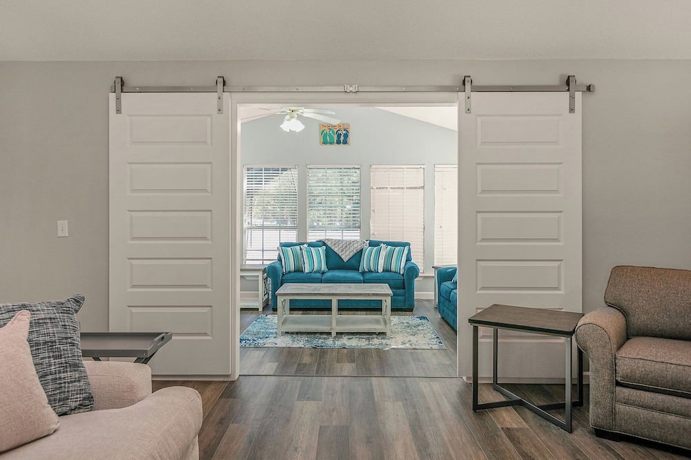Happy Ours by Southern Vacation Rentals - Foley, AL