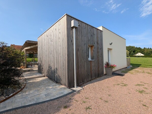 Exterior - Refined holiday home with terrace and shared pool (Dounoux)