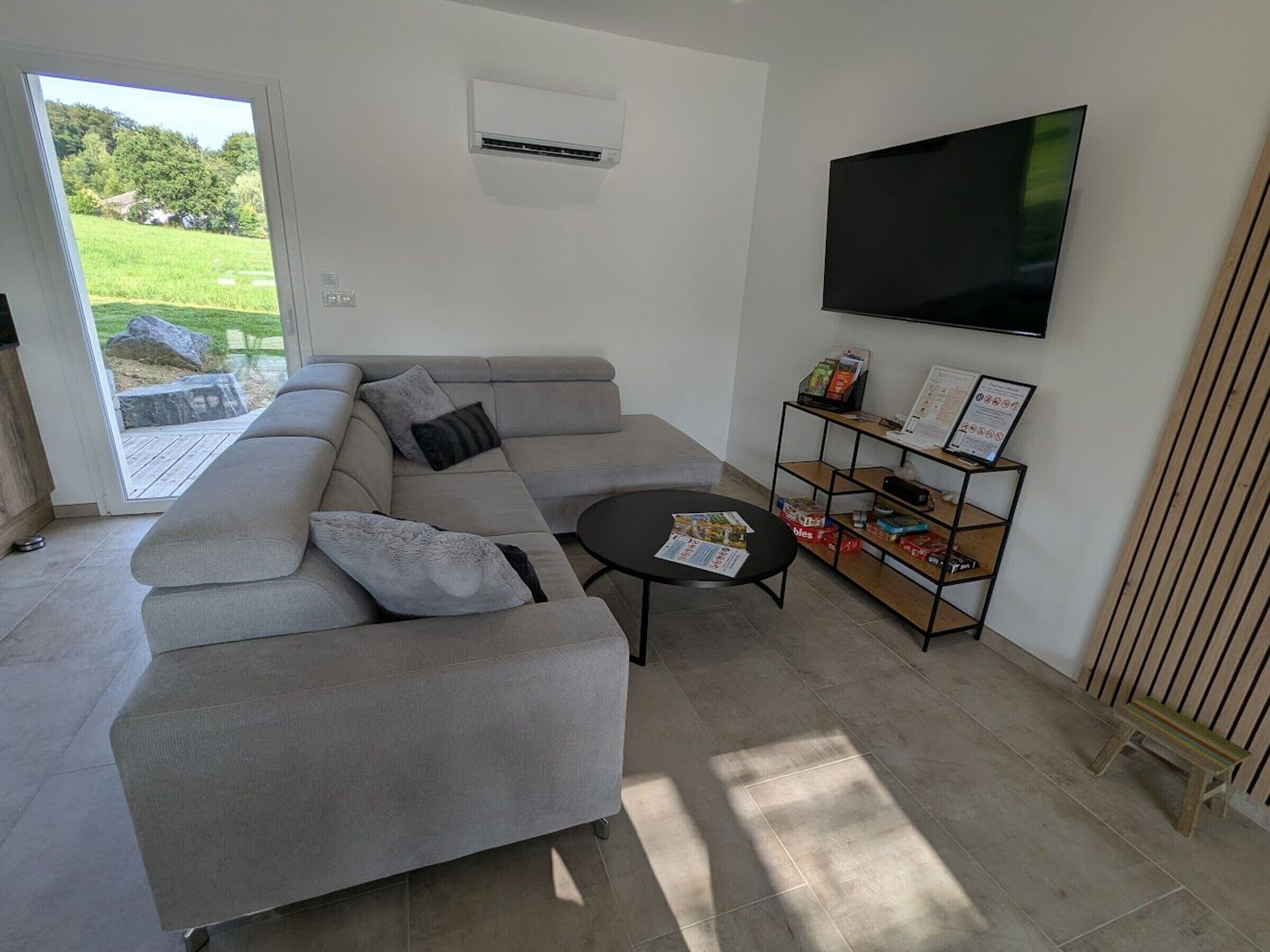 Maison De Vacances Raffinée Avec Terrasse Et Piscine Partagée - Épinal
