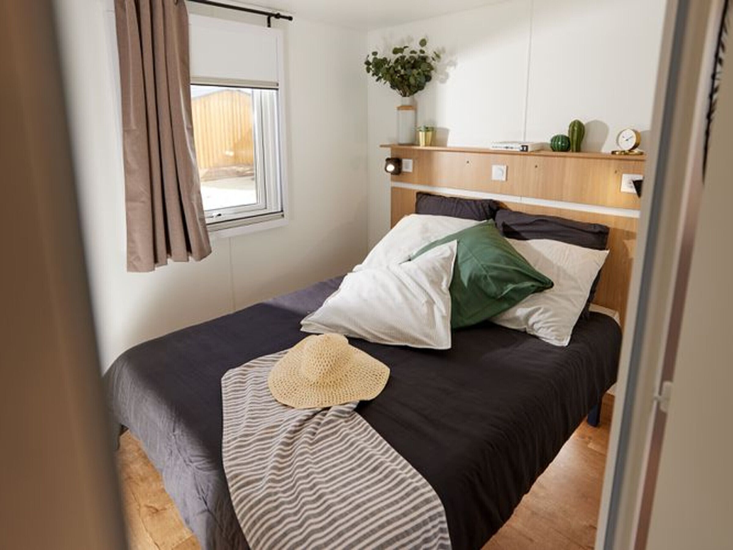 Mobilheim Mit Terrasse Für 4 Personen - Le Boulou