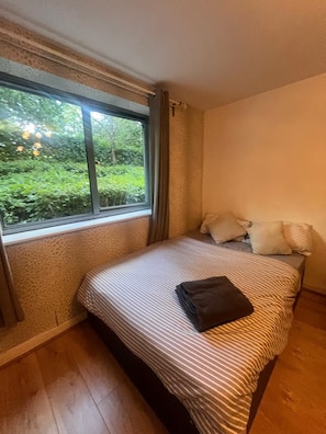 5 habitaciones, wifi y ropa de cama