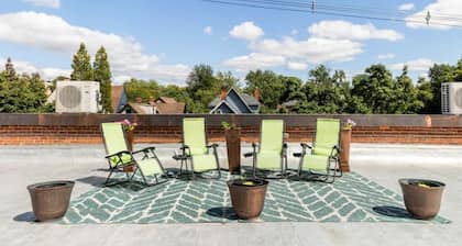 Rooftop Loft Basketball Gym EV+