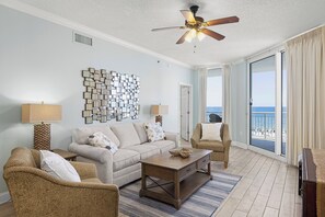 TV - Palacio #202 by Southern Vacation Rentals (Pensacola)