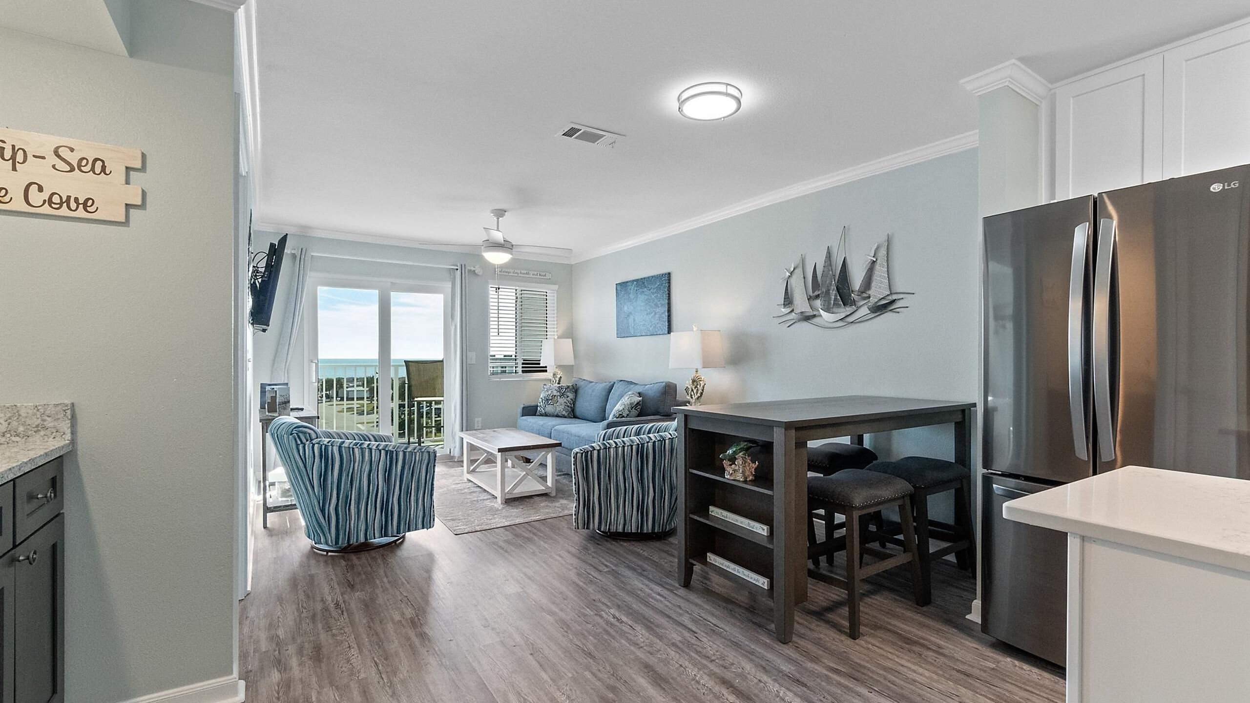 Condo (#4408 - No Pets) | Property amenity