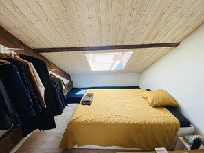 1 bedroom, WiFi, bed sheets