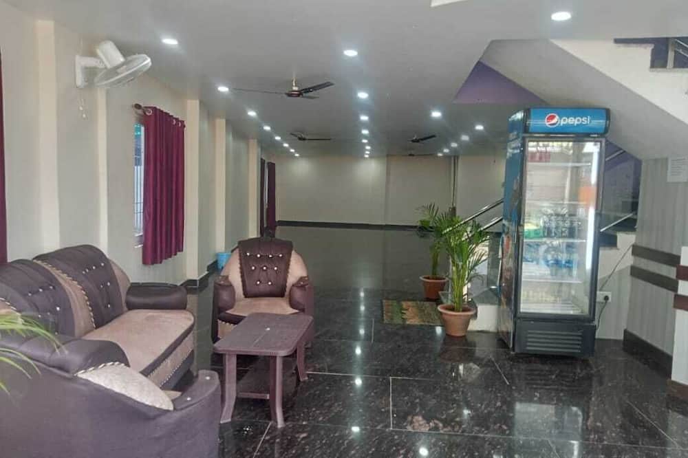 Hotel Regal Heights - Tiurpahar