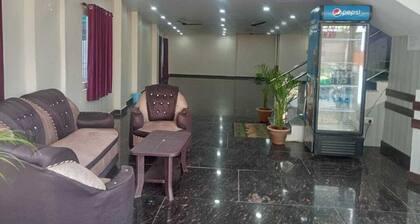 Hotel Regal Heights
