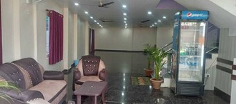 Hotel Regal Heights