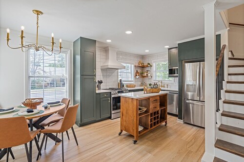 Georgetown's Most Thoughtful Stay, Comfort-Curated, Family Friendly, EV-Ready