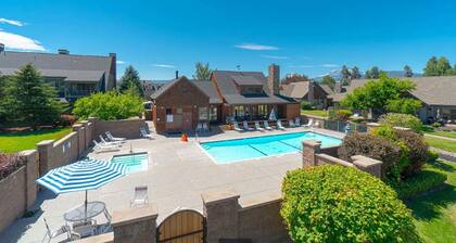 Cascade Cottage Stay for 6