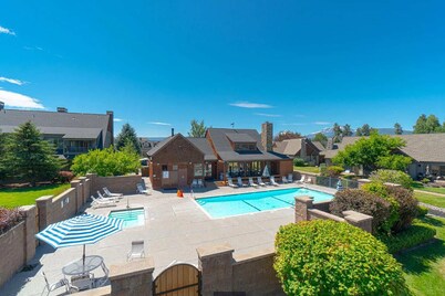 Cascade Cottage Stay for 6