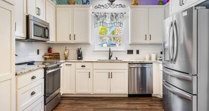Southern Charm by Southern Vacation Rentals