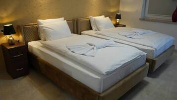 2 chambres, bureau, lit parapluie, Wi-Fi gratuit