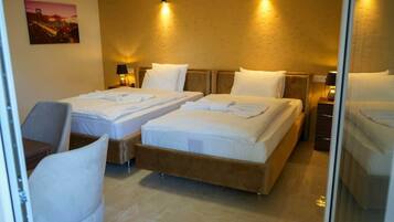 2 Schlafzimmer, Schreibtisch, kostenloses WLAN, Bettwäsche