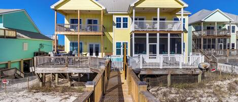 Fachada de la propiedad