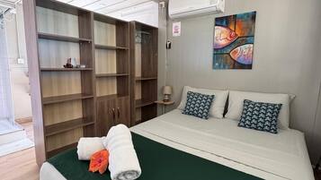 1 bedroom, iron/ironing board, WiFi, bed sheets