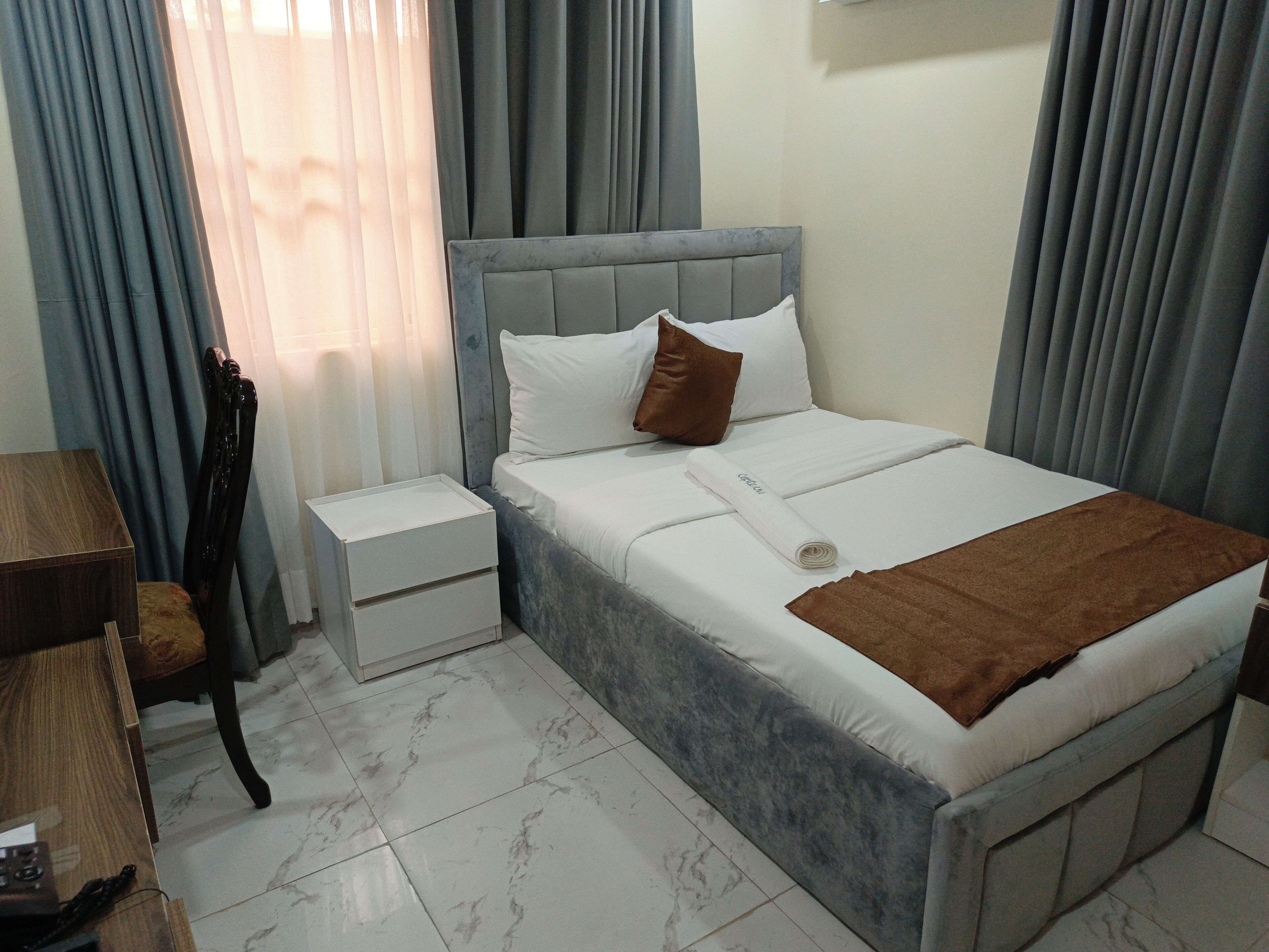 Desk, laptop workspace, free WiFi