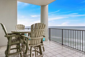 Outdoor dining - The Oasis at Orange Beach #1707 by Southern Vacation Rentals (Orange Beach)