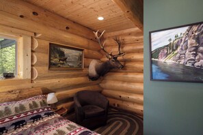 Cabin, Multiple Beds, Patio (Grand Wildlife Lodge) | 4 bedrooms, individually decorated, individually furnished, bed sheets - Grand Wildlife Lodge 10ppl (La Pine)