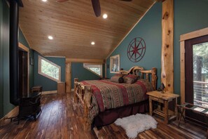 Cabaña, varias camas, patio (Grand Wildlife Lodge) | 4 habitaciones, decoración personalizada y muebles diferentes 