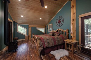 Huisje, Meerdere bedden, terras (Grand Wildlife Lodge) | 4 slaapkamers, individueel gedecoreerd, individueel gemeubileerd