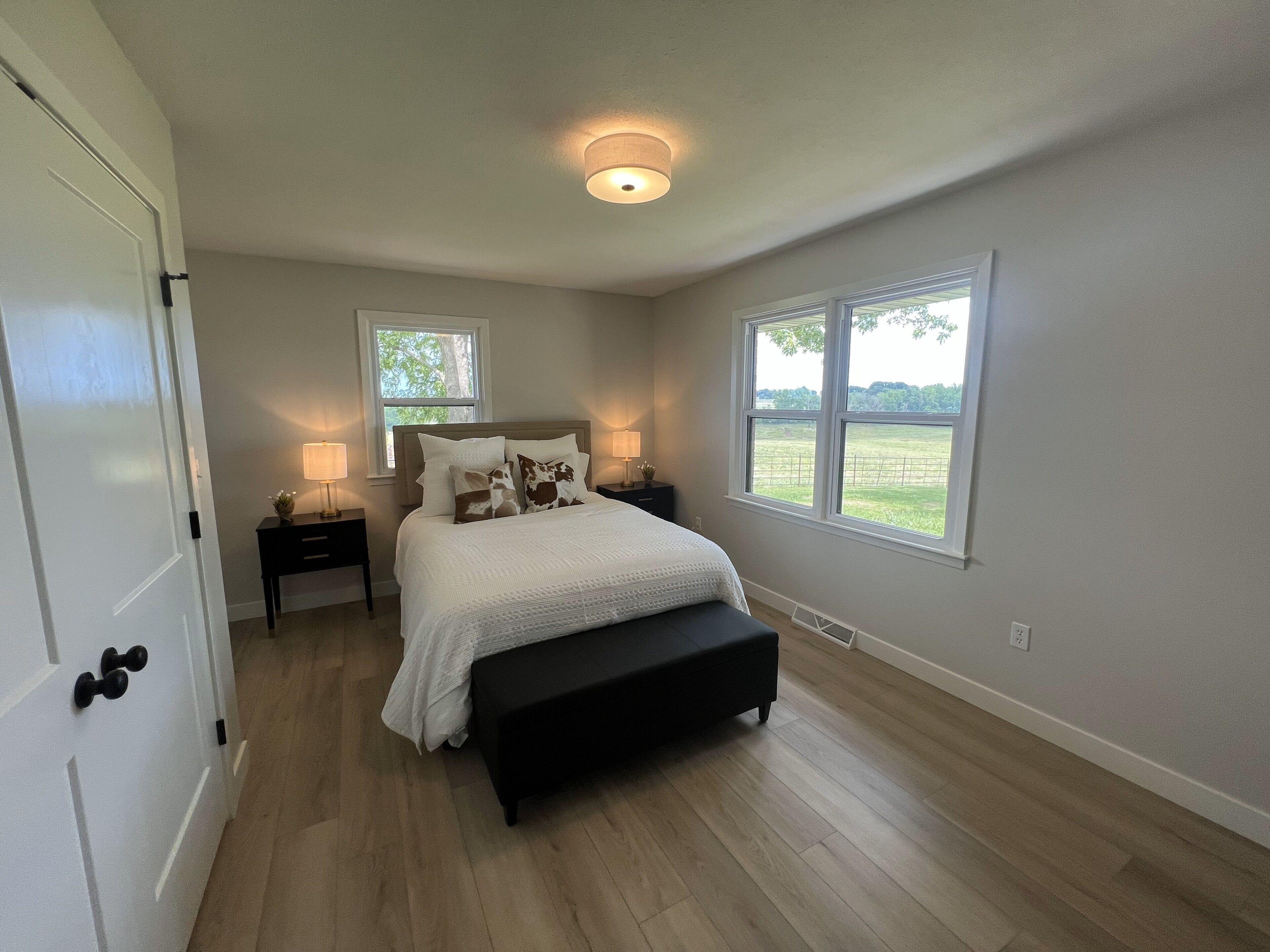 4 habitaciones, tabla de planchar con plancha y wifi gratis 