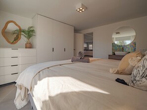 2 bedrooms, iron/ironing board, travel cot, WiFi - Casa Lalflornb (Alhaurin el grande)