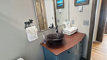 Towels, soap, toilet paper