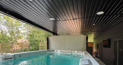 Eco Bay Chalet Year Round Group Stay in Muskoka