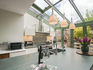 Småhus | Eget kjøkken | Oppvaskmaskin og kjøkkenutstyr