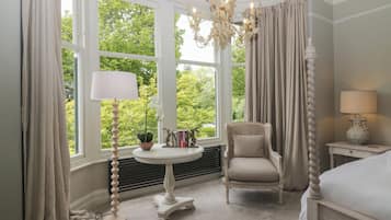 Cottage | 7 bedrooms, WiFi (free), individually decorated, individually furnished