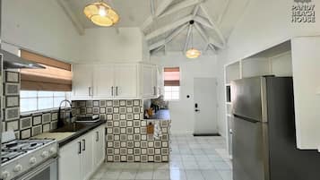 Mikrobølgeovn, ovn og kokeplater