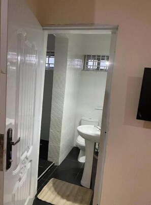 Bathroom - Louis  Studio Apartment 8 (Greater Accra)