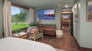 6 bedrooms, iron/ironing board, free WiFi, bed sheets