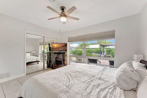 1 chambre, fer et planche à repasser, Wi-Fi gratuit, draps fournis