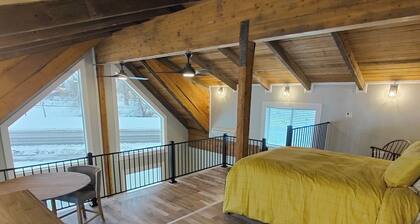 Modern Bunkhouse located in the heart of activity for large groups